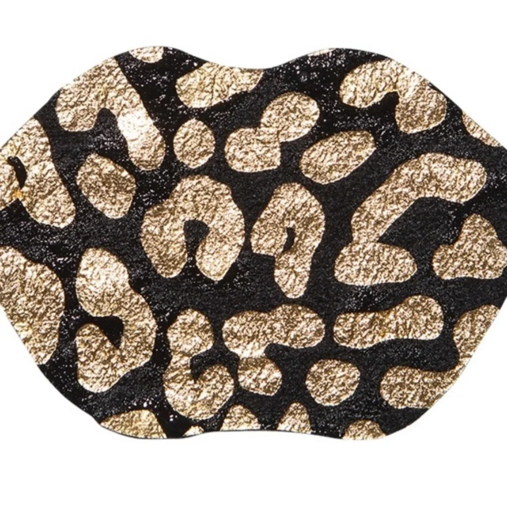 SFGlow Sun’s Out, Pouts Out Gold Foil Lip Masks